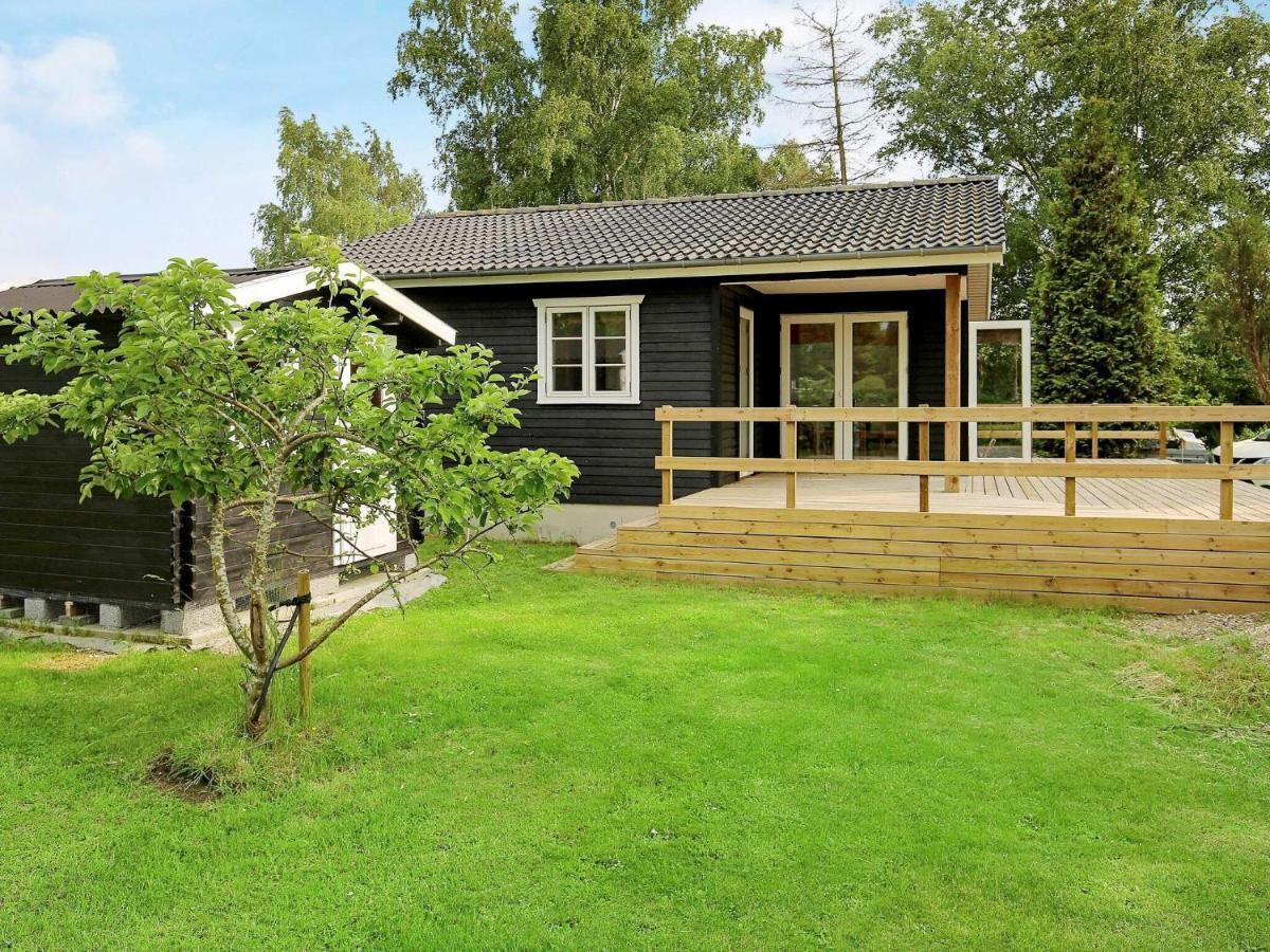 4 Person Holiday Home In Skibby エクステリア 写真