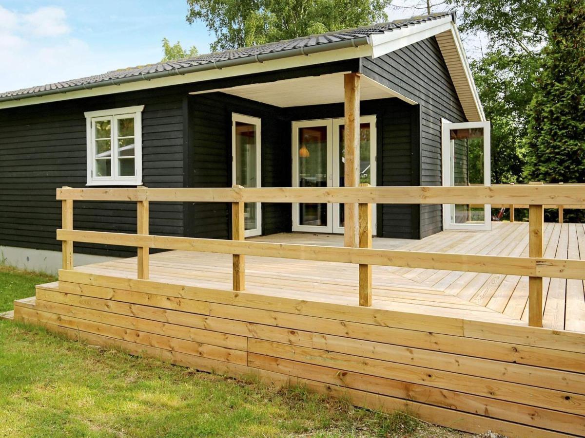 4 Person Holiday Home In Skibby エクステリア 写真